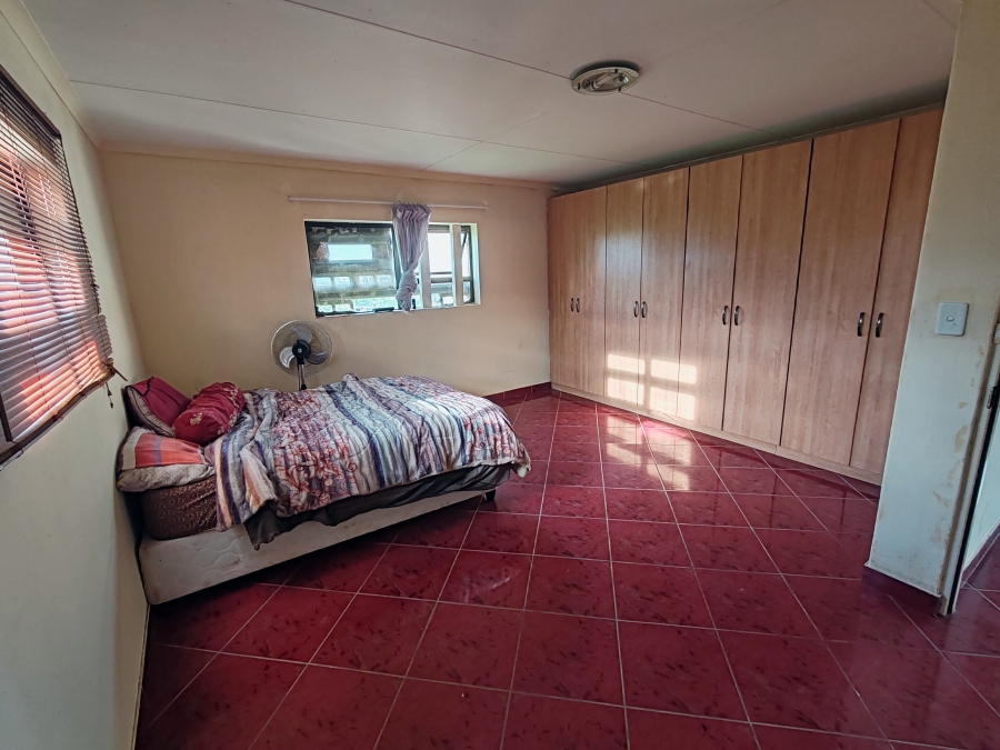 3 Bedroom Property for Sale in Hoogland Western Cape